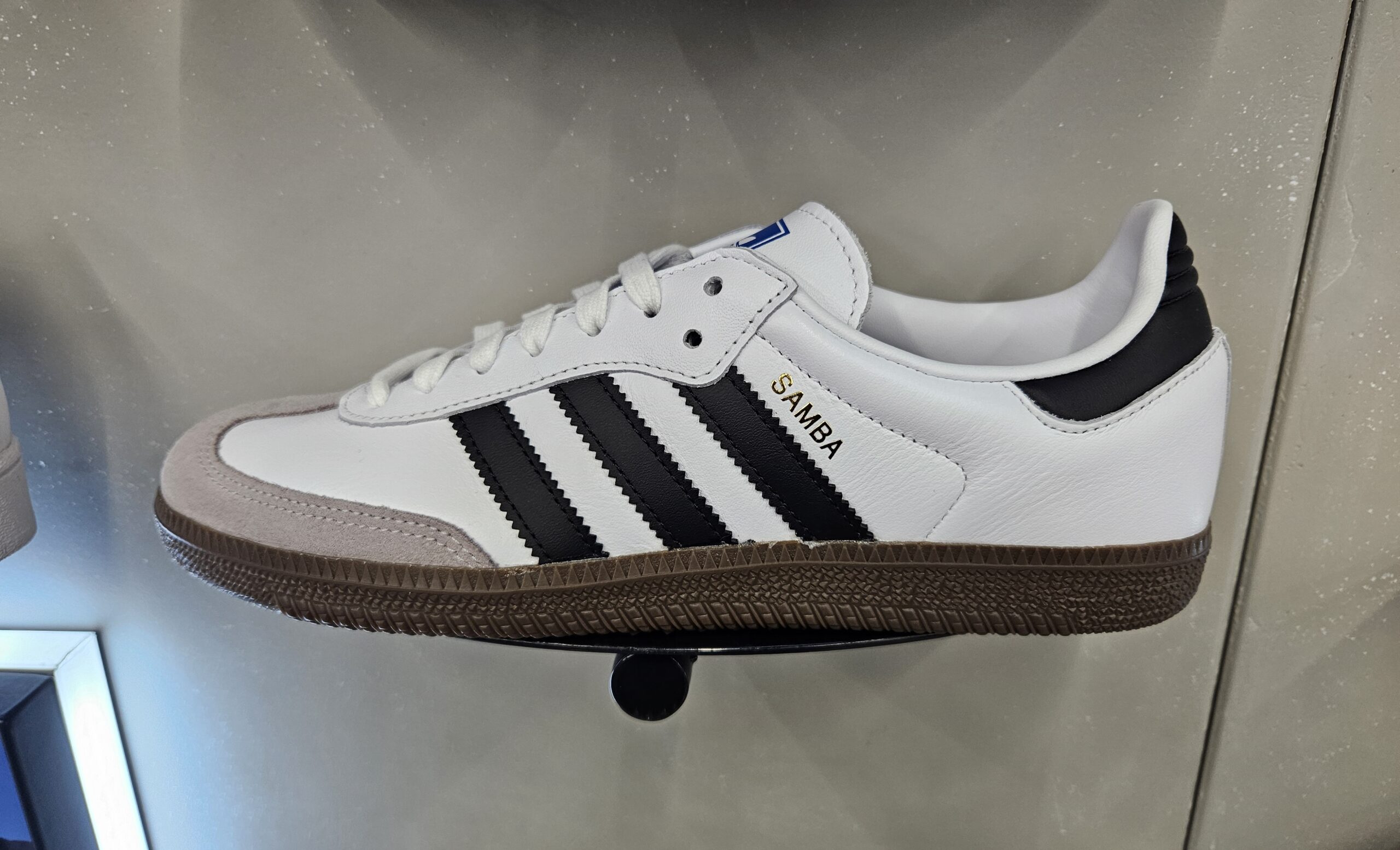 Adidas Samba : l’icône intemporelle qui traverse les générations