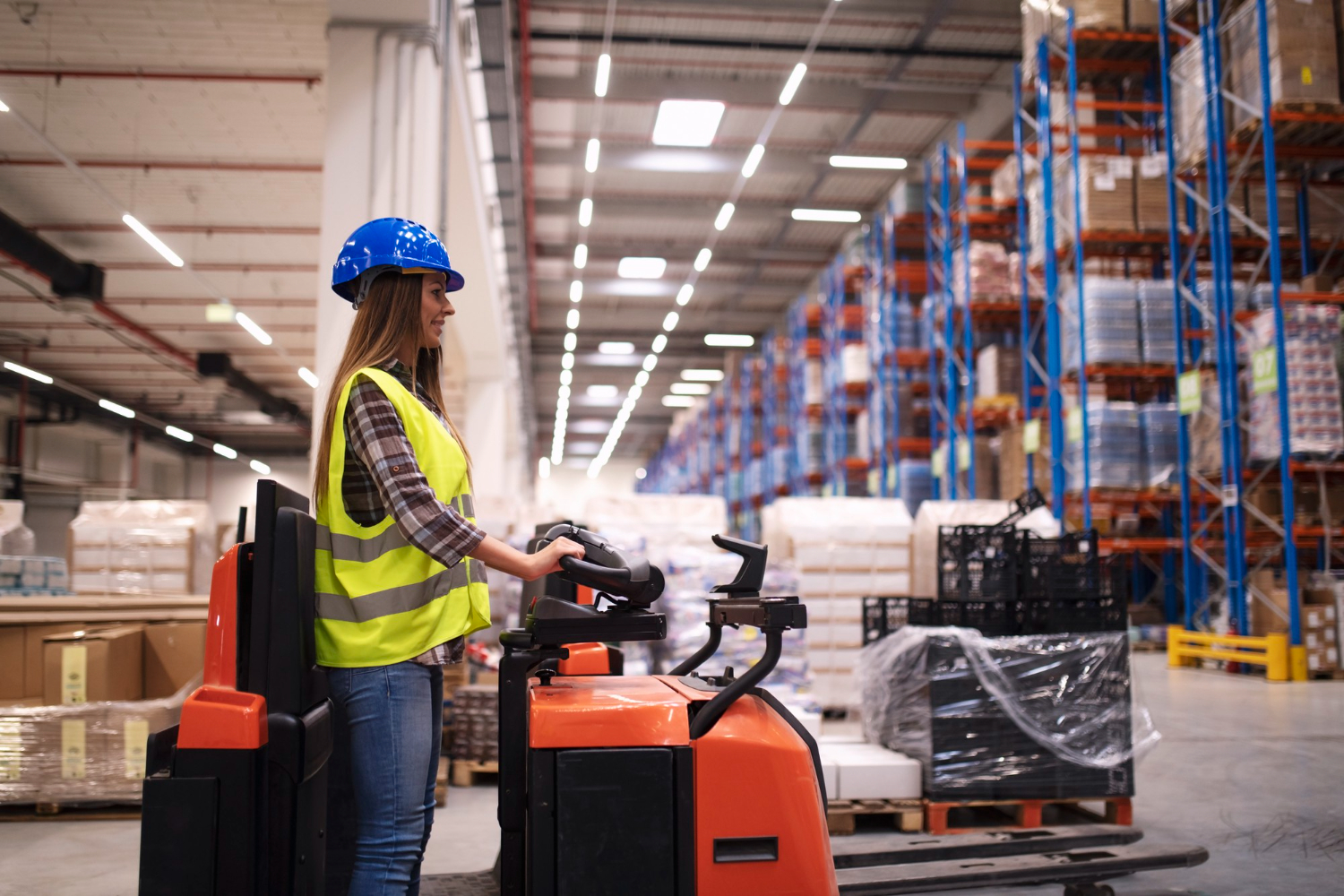 Utilisation des chariots élévateurs dans les chantiers de construction